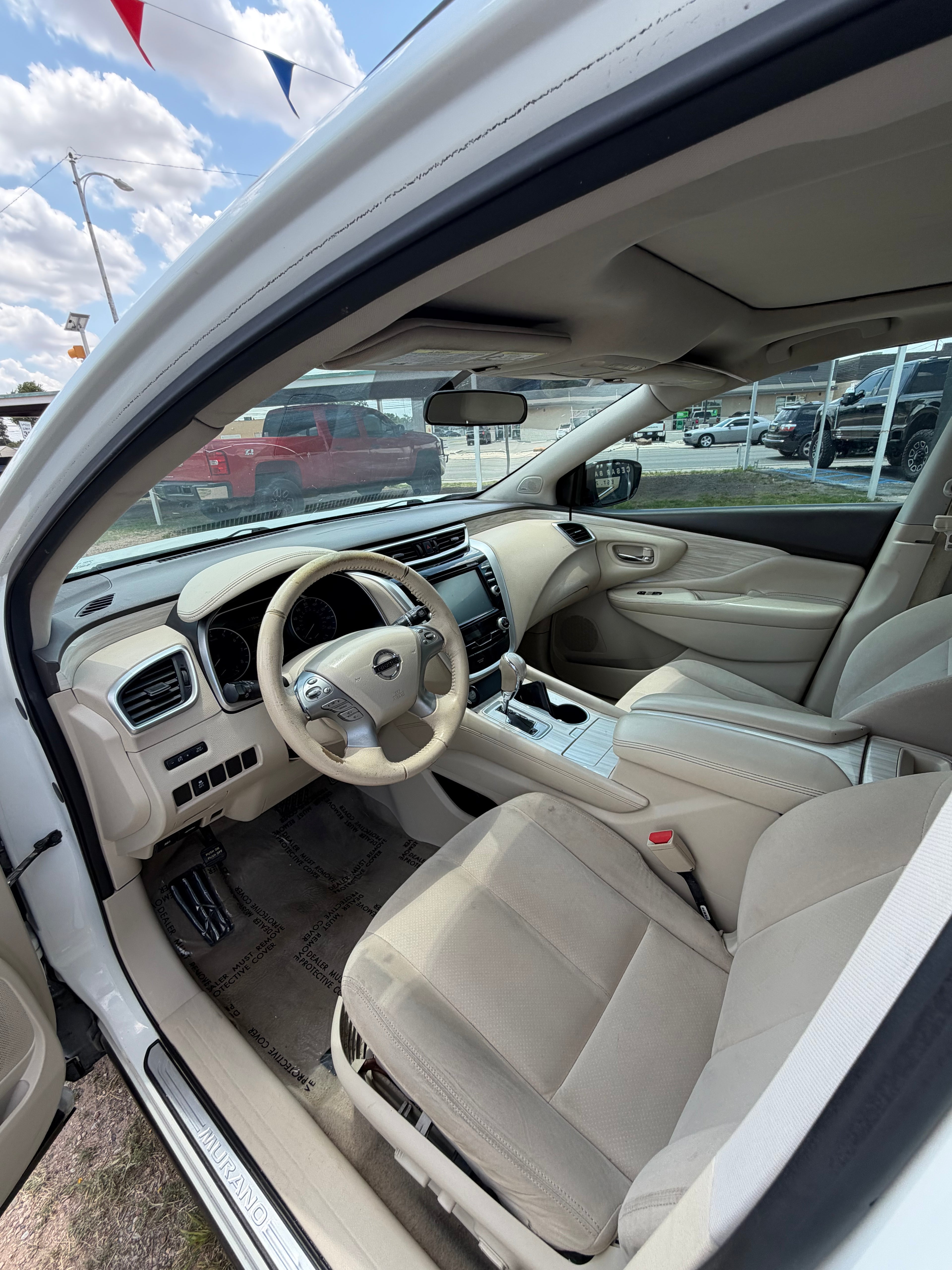2015 Nissan muruano